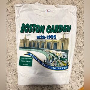 Vintage Boston Garden 1928-1995 Graphic T-Shirt